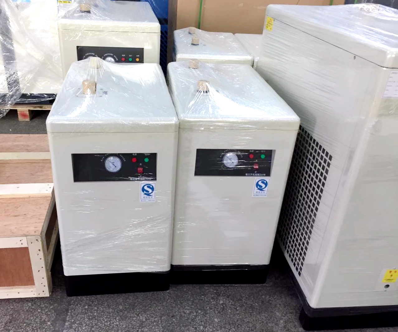 90kw ضاغط برغي متكامل مجفف مدمج